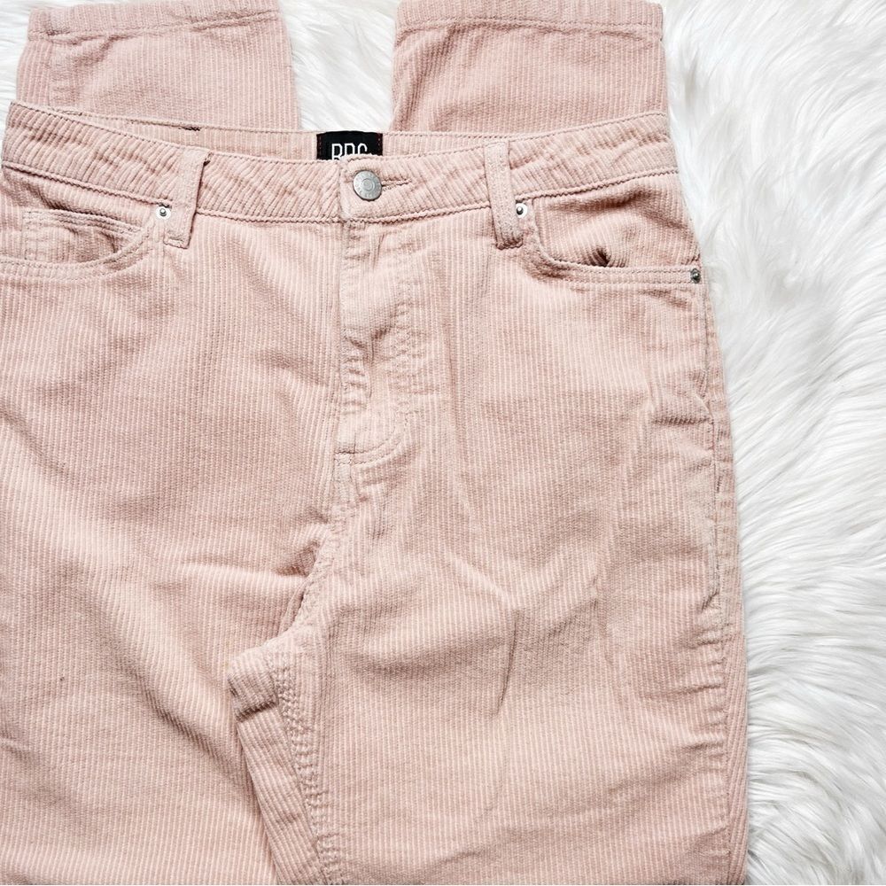 Urban Outfitters BDG Mom High Rise Corduroy Straight Leg Pants Pink Size 28